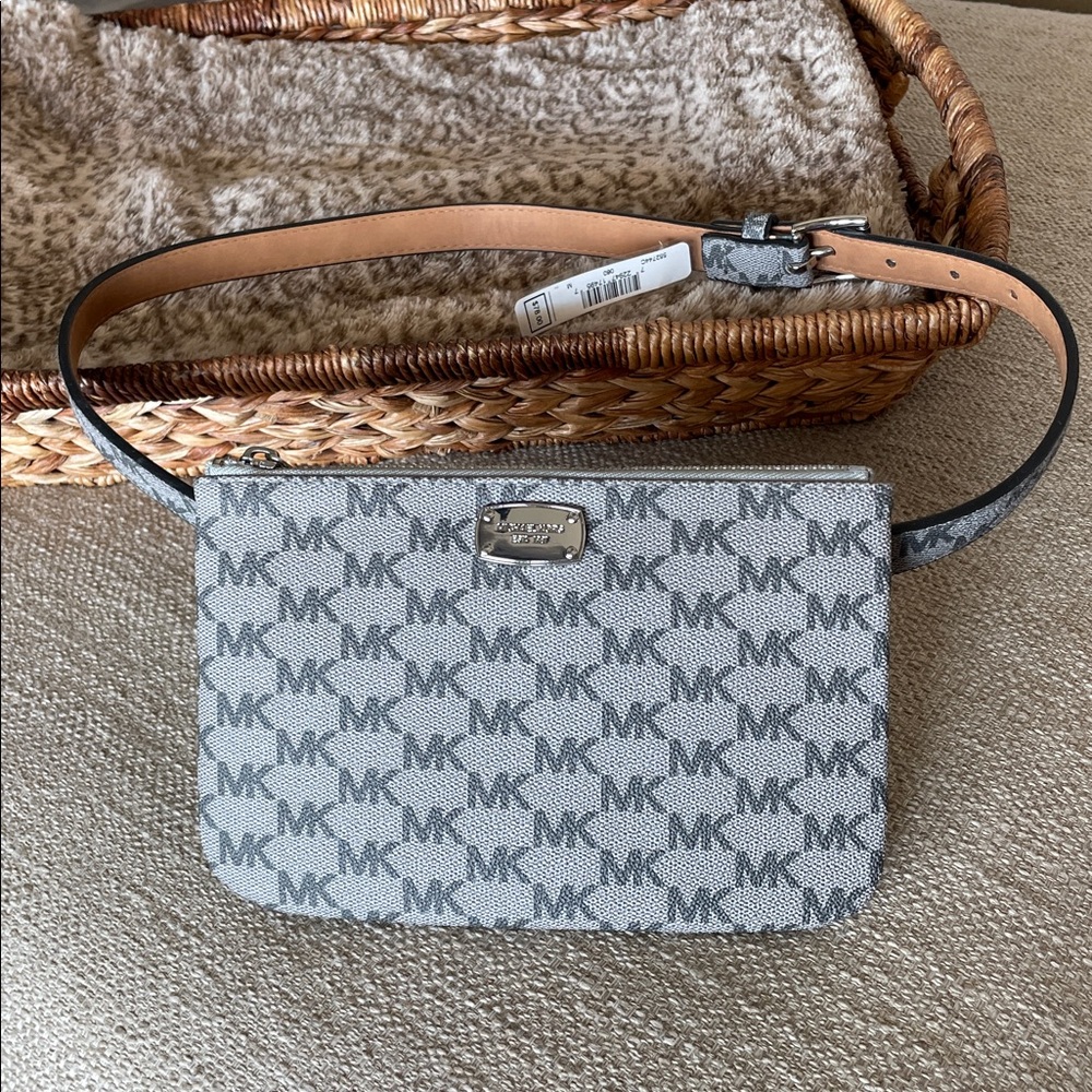 New with Tags - Michael Kors Elegant Black and Gray Pouch /Belt Bag
